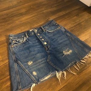 We the Free denim exposed buttons distressed mini skirt sz 28